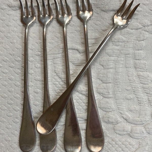 cocktail forks . barware . cocktail fork . 5 forks silver plated cocktail forks . Oxford silverplate Co.