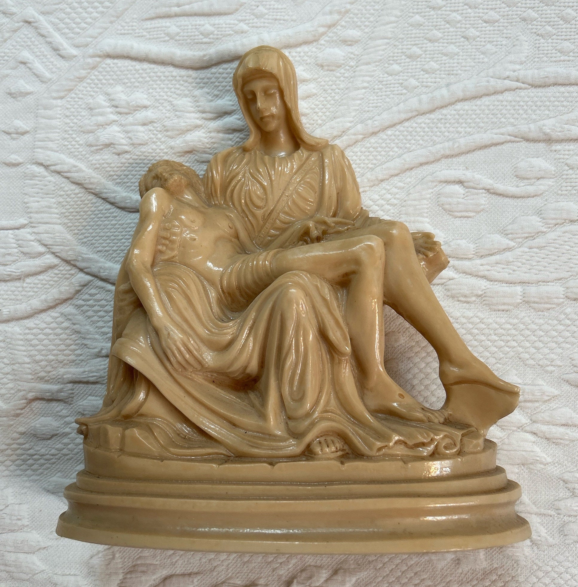 新品 イタリア産大理石に聖母マリアをスジ彫｜一点もの｜インテリアや祈りの空間に【送料込み】01 新品 イタリア産大理石に聖母マリアをスジ彫｜一点もの｜インテリアや