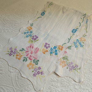 embroidered linen table runner . German table runner . 40s table runner . cross stitch table runner . floral table runner