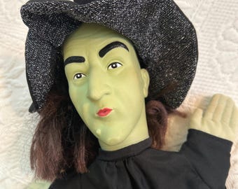Marioneta de mano de la Bruja Malvada de El Mago de Oz de MGM, edición vintage de 1988.