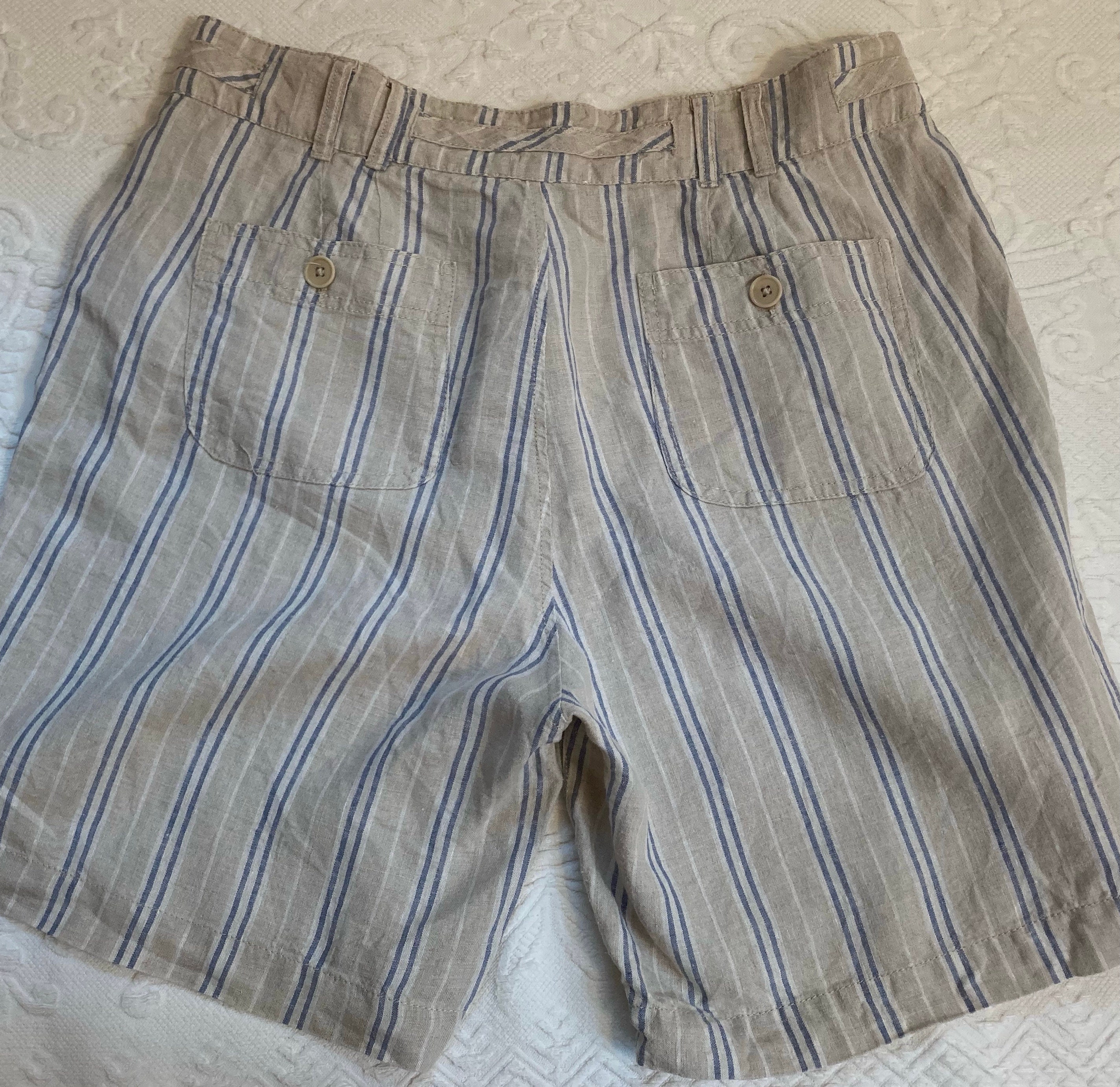 High Waisted Shorts . Striped Shorts 