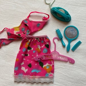 Vintage 1967 Barbie Underprints Clothing Set: #1885 Slip, Bra & Accessories