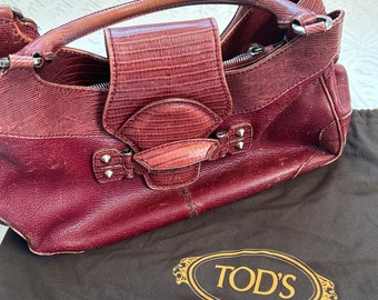 TOD’S Leather Purse . Luxury Designer Handbag . Collectible dark red leather bag