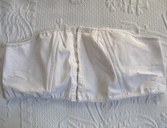 white corset . truehealth . truehealth corset . bo