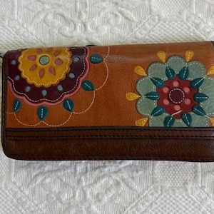 Cartera larga vintage de cuero Fossil. Cartera de cuero con flores. Cartera de cuero.