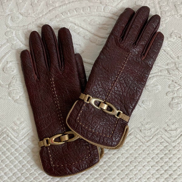 gants en similicuir marron. Gants Aris. Câlin d'Aris. fabriqué aux Philippines. gants végétaliens