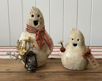 Primitive Paper Mache Ghost Set, Grungy Halloween ghosts, Figure with lantern, flowers, Country Fall Autumn Spooky Decor Sitter