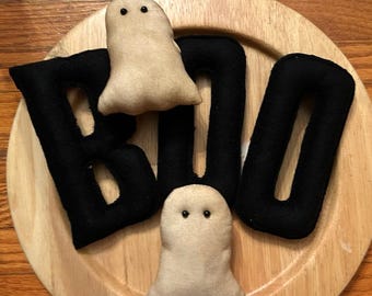 Handmade Primitive Felt BOO Set with Ghosts, Rustic Halloween Decor