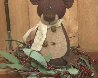 Primitive Bear Arrangement – Rustic Wood Slice Centerpiece