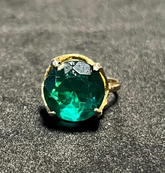 Vogue Cocktail Ring