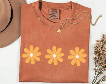 Boho Daisy Shirt, Floral Graphic Tee, Retro Floral Graphic, Spring Flower Trendy Shirt for Women