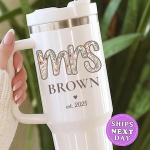 Personalized Bride Tumbler with Handle, Personalized MRS Tumbler 40oz, New Bride Gift Idea, Wedding Gift, Future Mrs Cup, Bridal Shower Gift