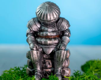 Dark Souls Onion Knight Resin Figure – Handmade Collectible Statue