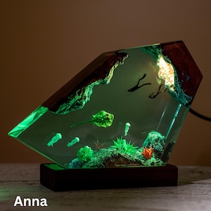 Stingray and Divers couple Epoxy Resin lamp, Blue ocean night light, night light for couples