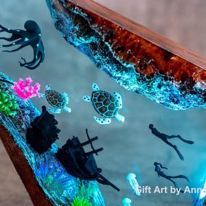 Epoxy Resin Lamp: Octopus, Turtle & Diver Night Light with RGB LED