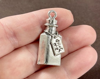 BULK 50 Drink me tag charms antique silver tone M95