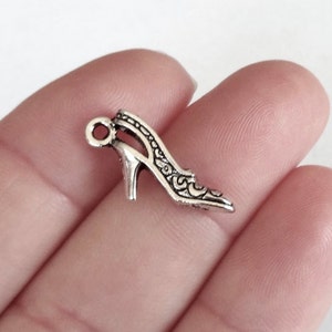 10 or 50 Charms, Heels, Shoe, Charm 21X8mm ITEM:J18