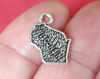 4 Charms, WISCONSIN, USA, State Charm United States of America (double sided) 13x16mm ITEM:AW49