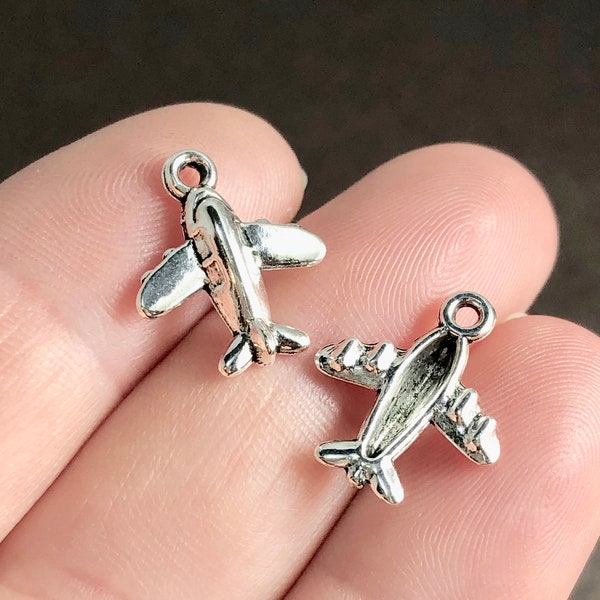 10 or 50 Charms, Airplane, Plane, Aircraft, Charms 15.5x13.5x3.5mm, Hole: 1.5mm SH362