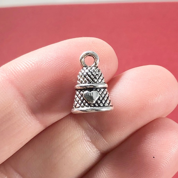 10 Charms, Thimble, Knitting, Needle and Yarn (3D) Charms 13x10x10mm hole: 1.7mm A1A04