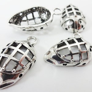 10 Charms, Charms, Hockey Mask Charm (3D Double Sided Puffed) 23x16x2mm ITEM:I5