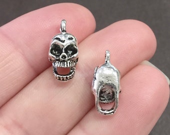 5, Skull, Bones, Skeleton, Human Remains,  (3D) Charms  16x8x7mm Hole: Approx. 2mm