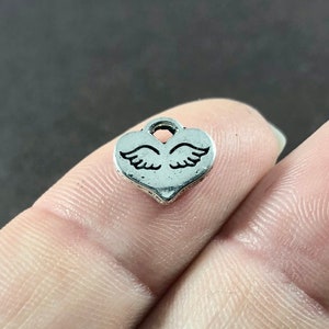 25 Charms, Angel Wing, Heart, &quot;antique silver&quot; Charm 9.5x10x1.5mm, Hole: 1.5mm