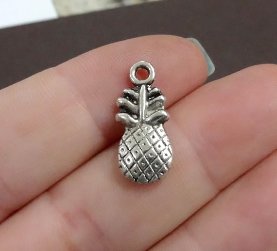 新品✨NEW TOP CHARM PINEAPPLE jibbitz-pineapple
