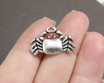 10 Charms, Crab Charm 14x23x2.5mm ITEM:BV12