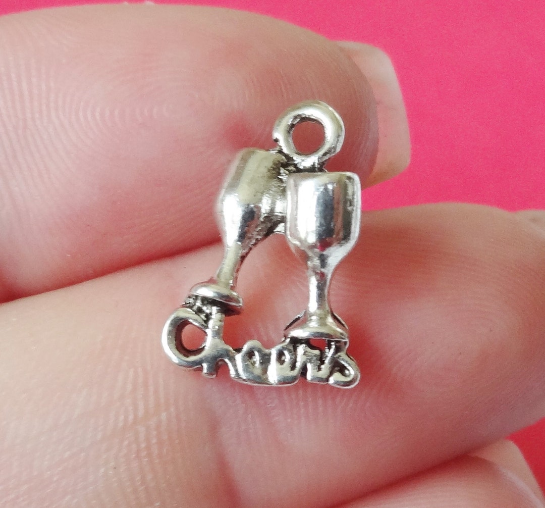 10 Charms, cheers Champagne Flute Charms 16x10.5x4mm, Hole 2mm ITEMR20