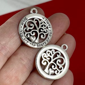 10 Charms, Mom, Family Tree, Charm "Mom-you are the heart of our family" 26.5x23x2.5mm hole 1.5mm ITEM:AL10