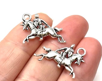 10 Charms, Knight, Shield, Horse, Charms (3D) 16x23x2.5mm, Hole 2.5mm ITEM:B17