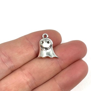 10 Charms, Ghost, Haunted, Halloween, Costume Charm 17x14.5x3.5mm, Hole 1.5mm ITEM:BC10