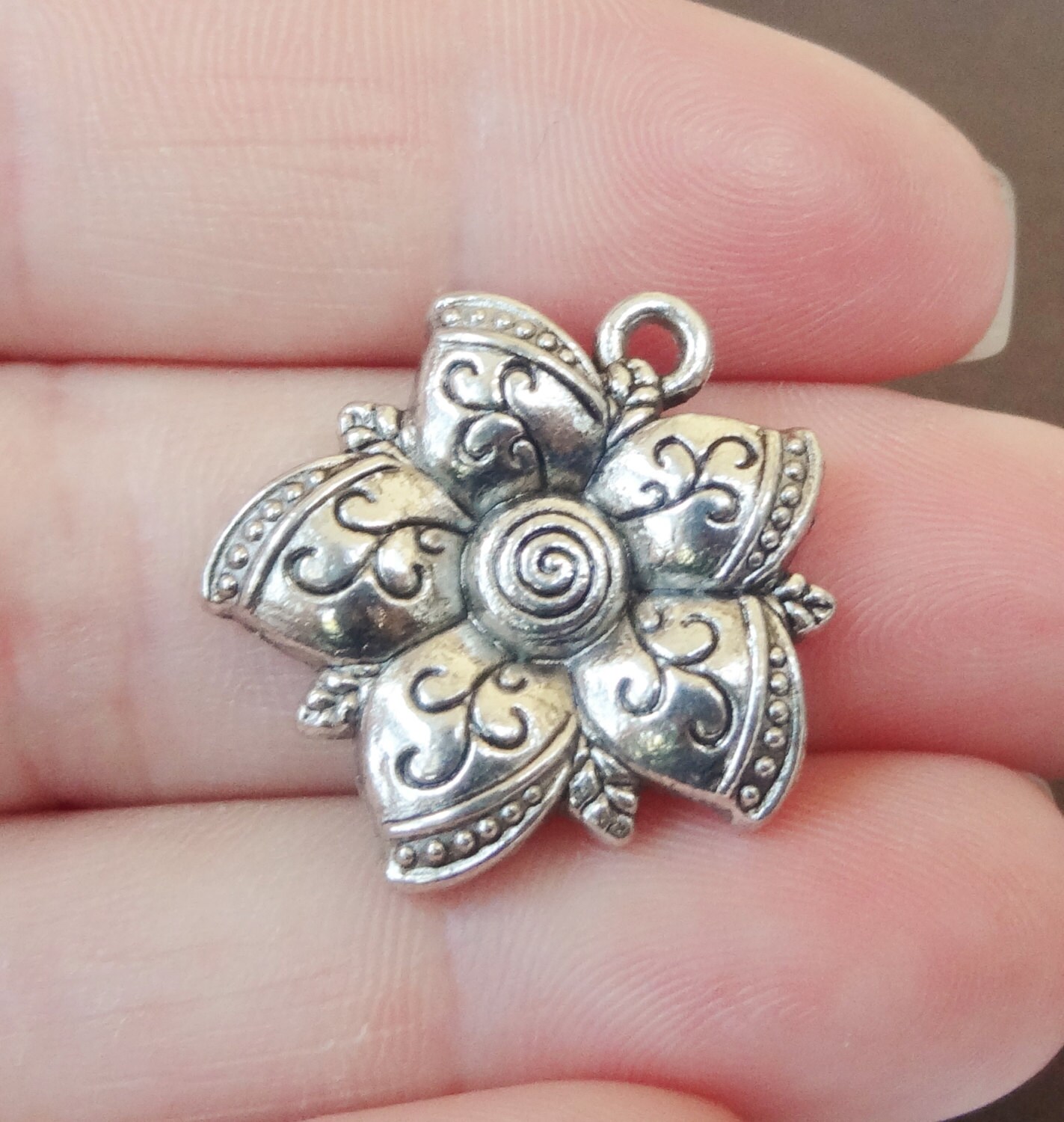 6 Flower Pendant Charm Antique silver 24.5x23x3.5mm | Etsy