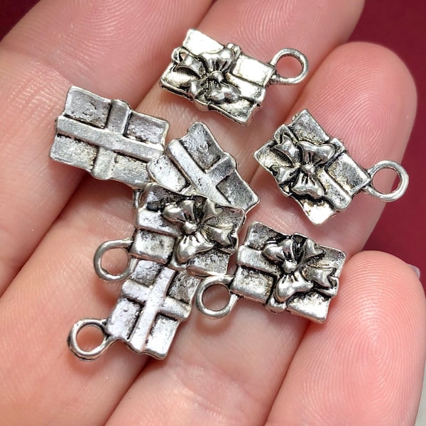 10 Charms, Present, Gift, Bow, Charms 12x15x2.5mm ITEM:AJ7