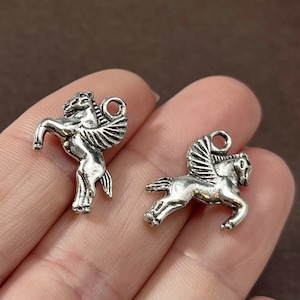 10 Charms, Pegasus, Mythical, Horse Charms 17.5x17x3mm hole 2mm ITEM:BN22