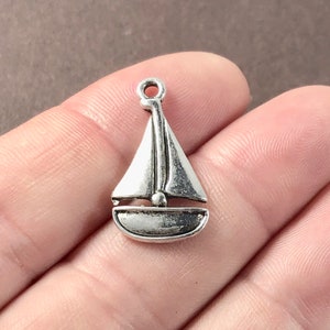 10 Charms,  Sailboat, Boat, Charms 23x13x2mm, Hole: 1.5mm SH259