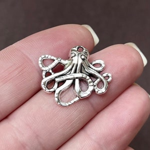 10 Charms, Octopus, Sea, Ocean, Animal, Charm 20x23.5x2.5mm, Hole: 1.4mm SH267