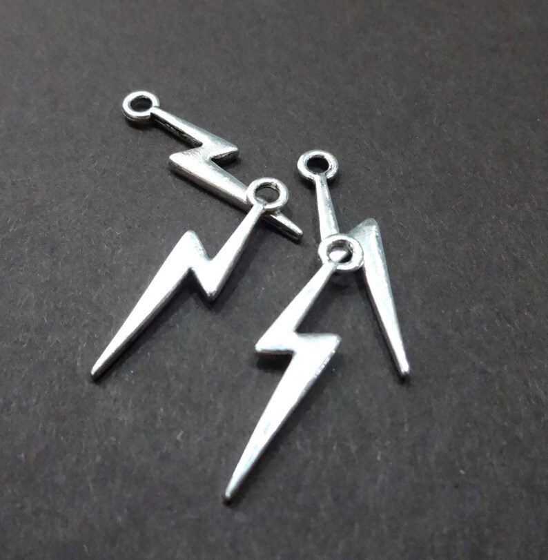 4 Lightning Bolt Charms 5x21mm Etsy