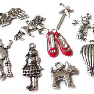 9 Charms, Wizard of OZ, Dorothy, Tin Man, Lion, Scarecrow, Toto, Rainbow, Hot Air Balloon, Themed Charm