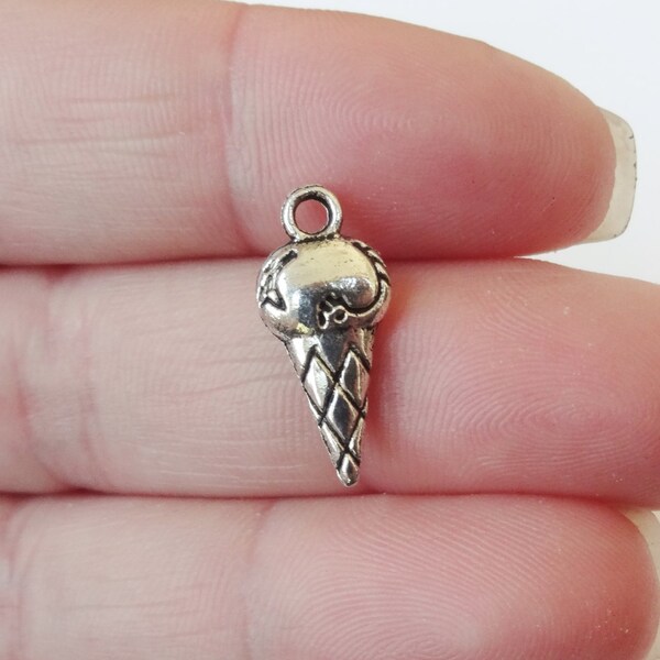10 Ice Cream Cone Charms (double sided puffed) 19x8x3.3mm ITEM:R18