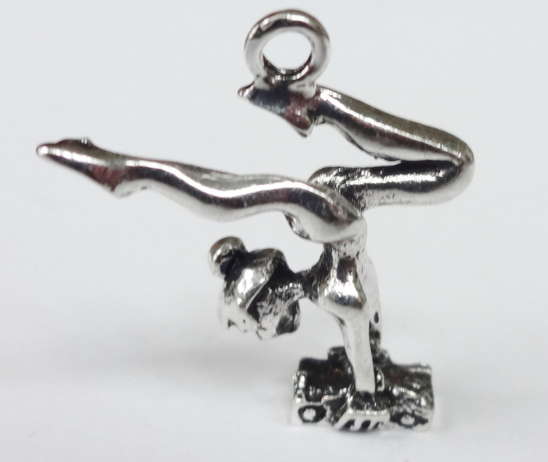 4 Charms, Gymnast, Balance Beam, Charm double Sided 25x23x8mm ITEMJ2