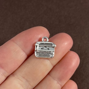 10 Charms, Typewriter, Type, Writer, Author, Teacher Charms 15x15mm SH447