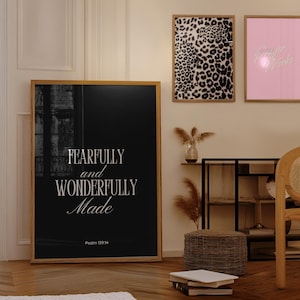Set di decorazioni murali cristiane con leopardo rosa alla moda, decorazione da parete per camera da letto e dormitorio con ghepardo, stampe artistiche da parete con opere di preghiera, poster spirituali rosa stampabili