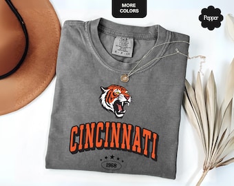 Camiseta de fútbol de Cincinnati, cuello redondo retro de los 90 para el día del partido de Comfort Colors®, sudadera vintage de Cincinnati, regalo para fanáticos de la fiesta de cola, camiseta del equipo deportivo