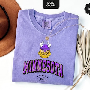Minnesota Football Shirt, Retro 90er Jahre Stil Spieltag T-Shirt, Comfort Colors® Vikes Shirt, Minnesota Fan Geschenk, Vintage Football Tee, Minnesota Tee