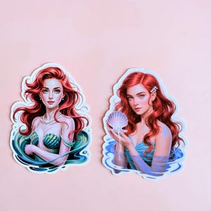Paquete de pegatinas de sirena: vinilos de fantasía de pelo rojo para Kindles, diarios y botellas de agua. Calcomanías artísticas con estética oceánica. Regalo de conchas marinas.