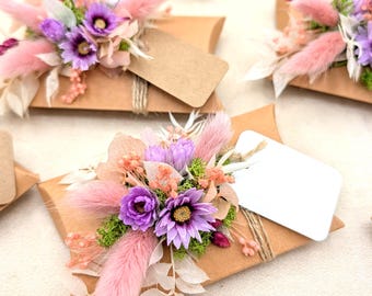 Recuerdos de boda, decoración de mesas de boda, tarjetas de lugar personalizables, flores secas en rosa, albaricoque y blanco, decoración de boda bohemia
