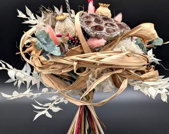 Ramo de flores secas, beige natural y rosa – Ramo de flores secas boho, hecho a mano – ramo natural con eucalipto – idea de regalo para el hogar