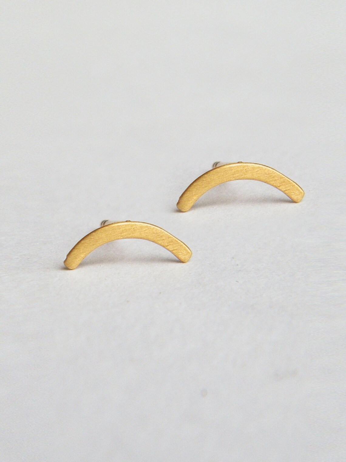 14k Gold Curved Bar Earrings Geometric Gold Earrings Arch Etsy